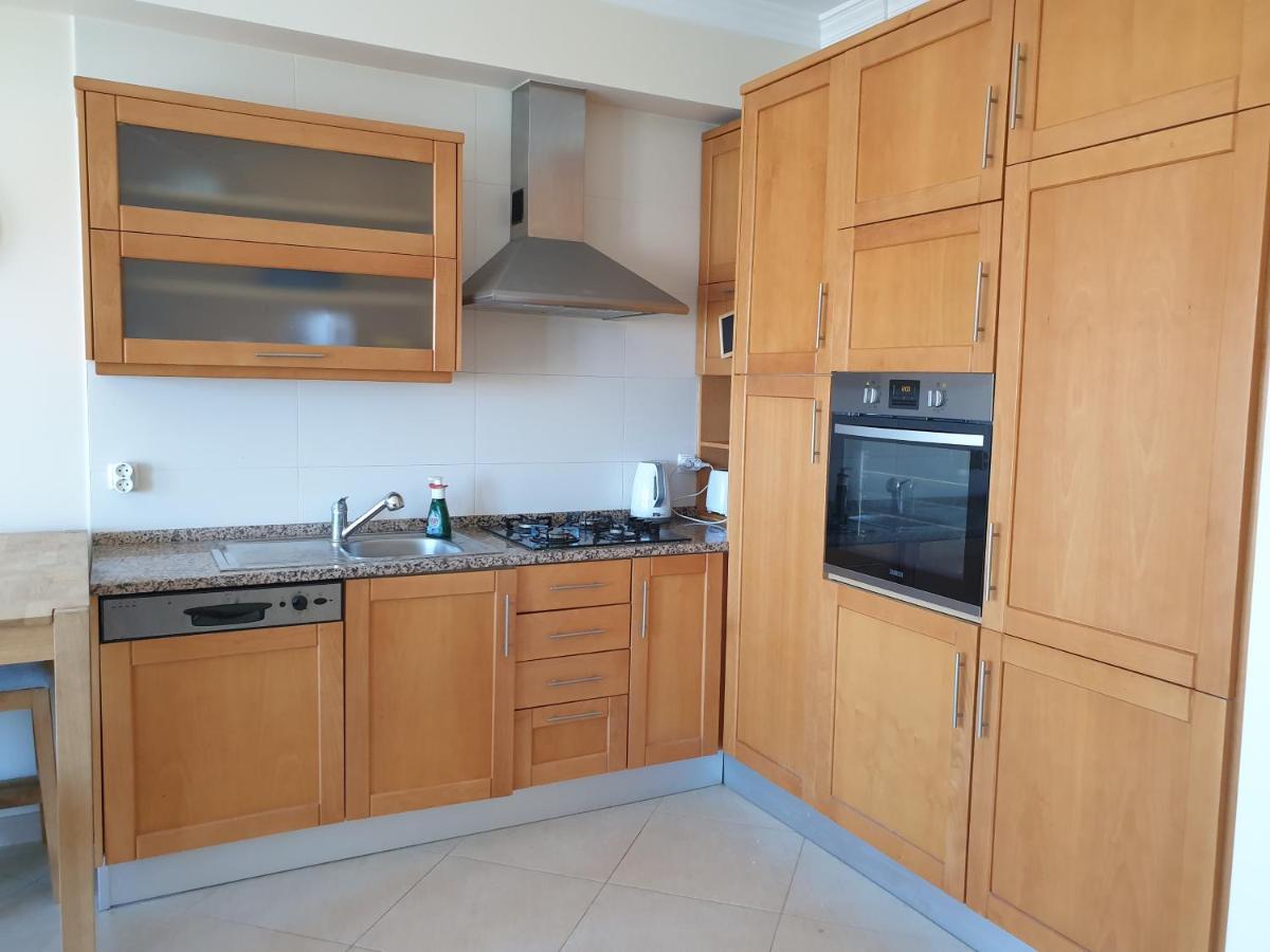 Oura Beach T1 Apartment Coral , Close To The Strip, Swimming Pool, Wi Fi, A/C Albufeira Eksteriør billede